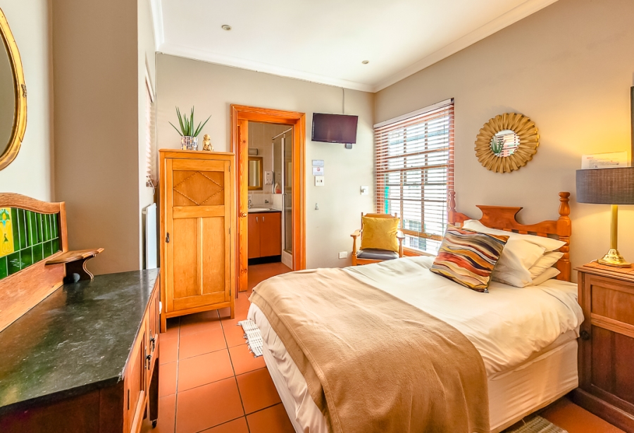 10 Bedroom Property for Sale in De Waterkant Western Cape